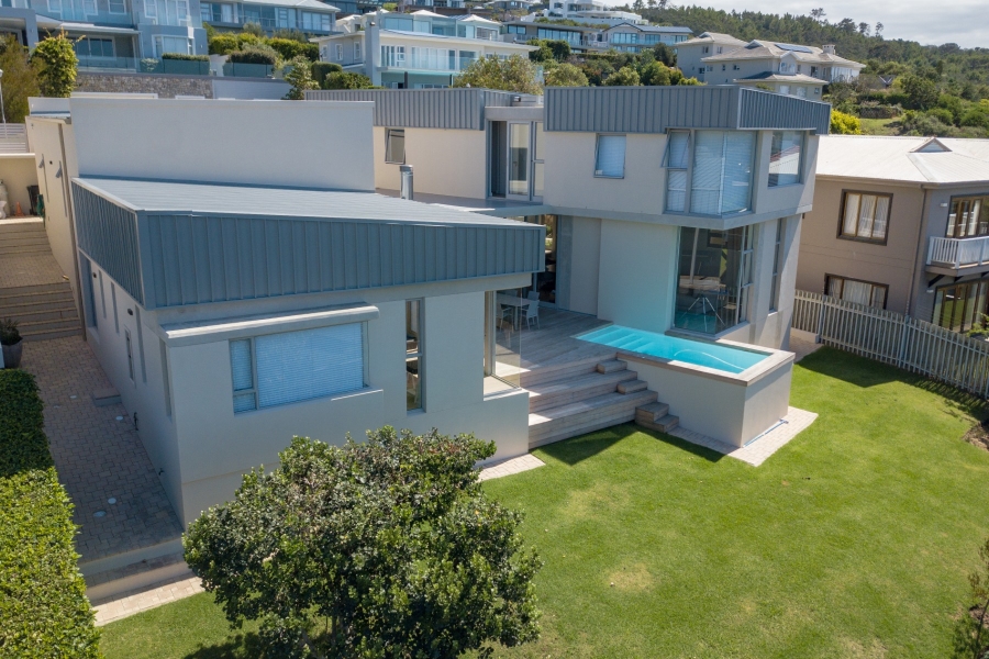 4 Bedroom Property for Sale in Whale Rock Western Cape